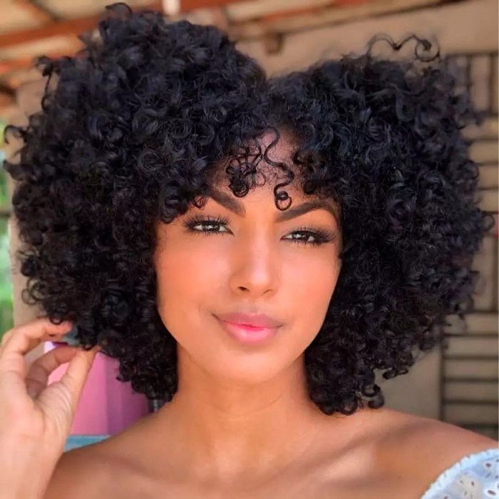 Hairstyles for short curly hair