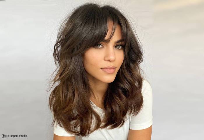 Hairstyles for wavy hair